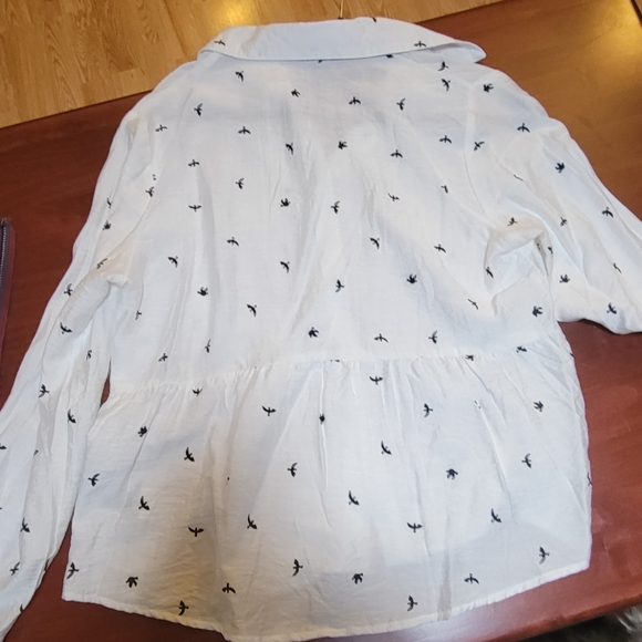 Long sleeve button-down shirt NWT - Picture 5 of 5